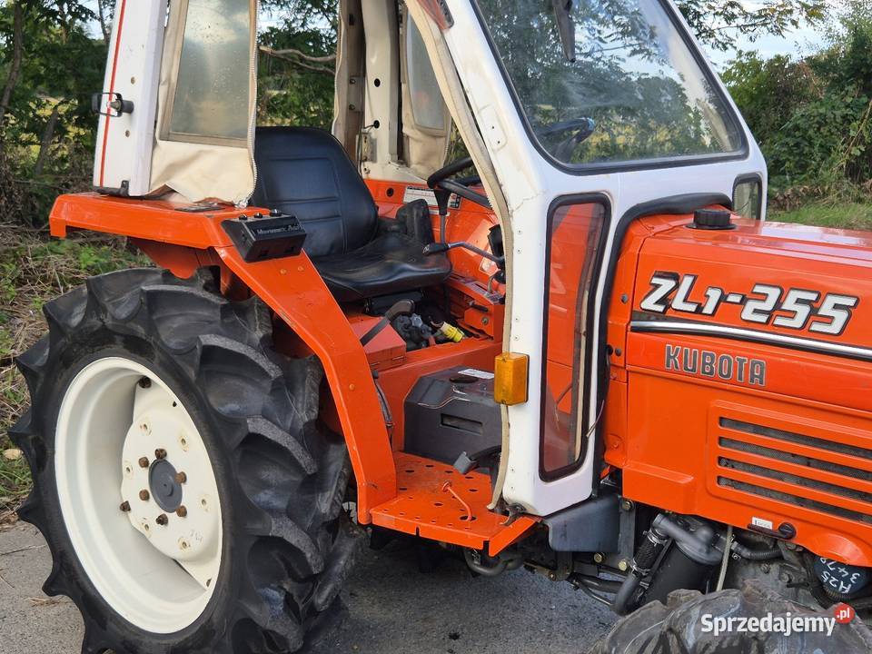 Traktorek traktor KUBOTA ZL1255D 25 44 Małuszyn sprzedam