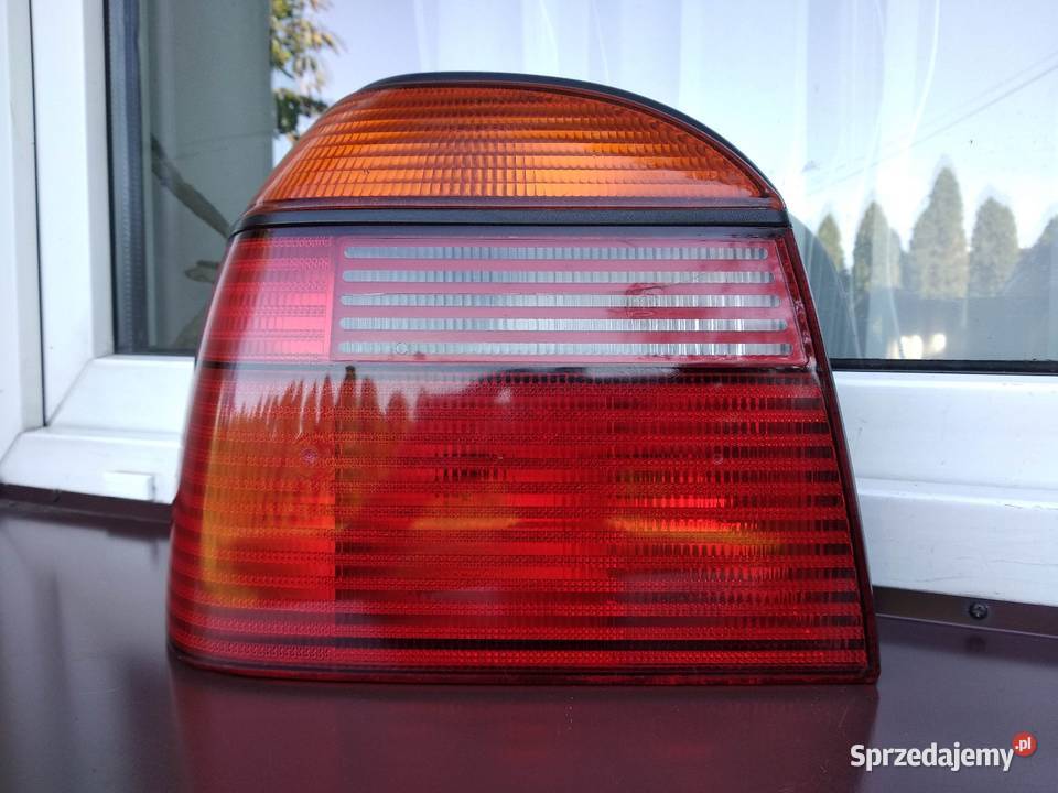 VW Golf MK3 III lampy tył tylne prawa lewa