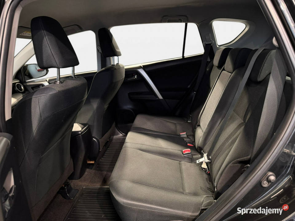Toyota RAV4 20D4D 124 HAK M6 2015 r Komplet opon Zarejestrowany w Polsce Myślenice sprzedam