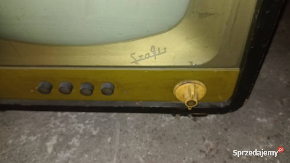 Stary telewizor lampowy SZAFIR 14.17cale