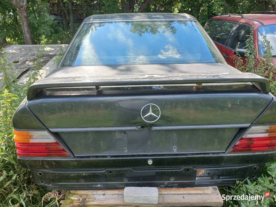 MERCEDES W124 SPOJLER Sawin