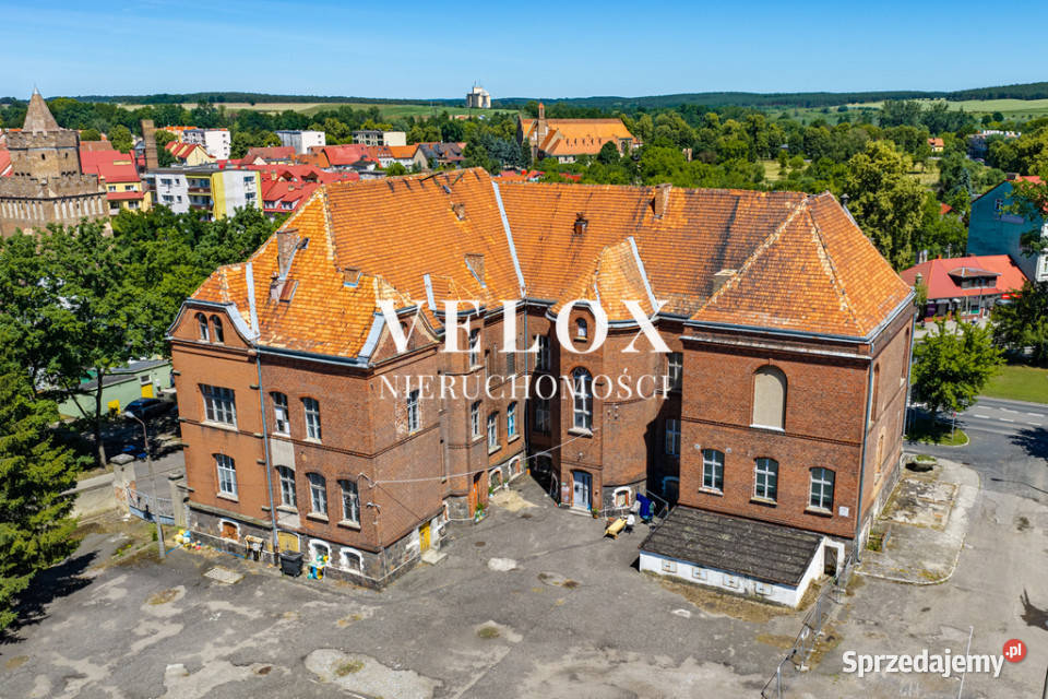 Budynek z XIX wieku Centrum Chojny Inwestycja