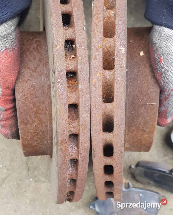 Tarcze klocki przód tył AUDI A4 B8 komplet osobowe Radom