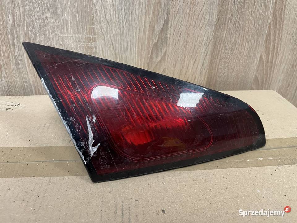 Mitsubishi Colt cz3 lift lampa tył w klapę lewa lampy tylne Kozubszczyzna