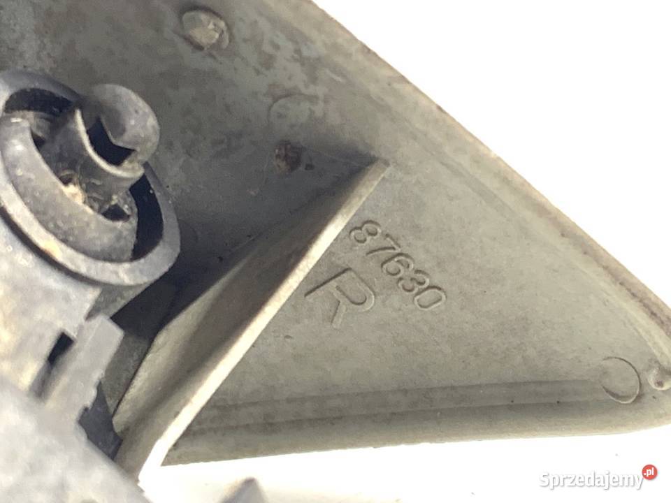 SPRYSKIWACZ REFLEKTORA PRAWY PRZÓD MITSUBISHI