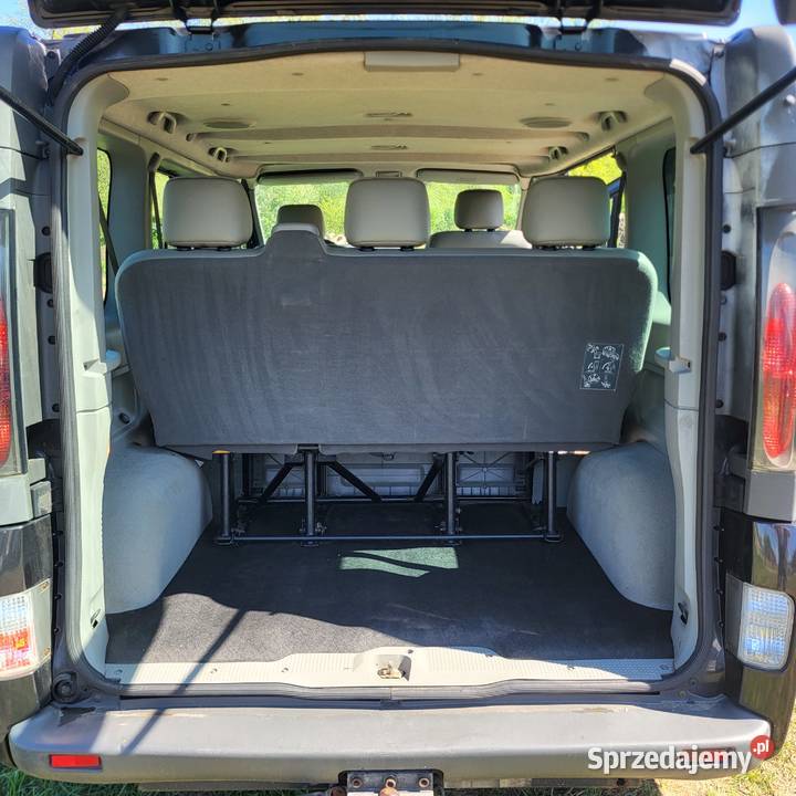 Opel Vivaro 25 CDTI brygadówka klima super stan Rok produkcji 2006 Góra Kalwaria