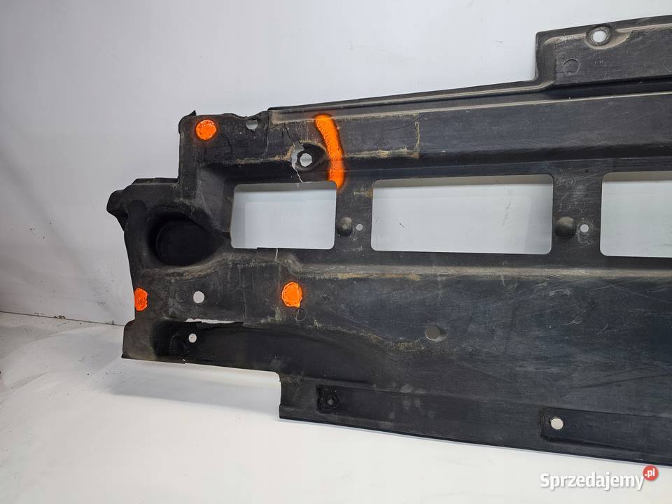 OSŁONA PODWOZIA PRAWA AUDI A6 C6 4F0825208G Przystajń