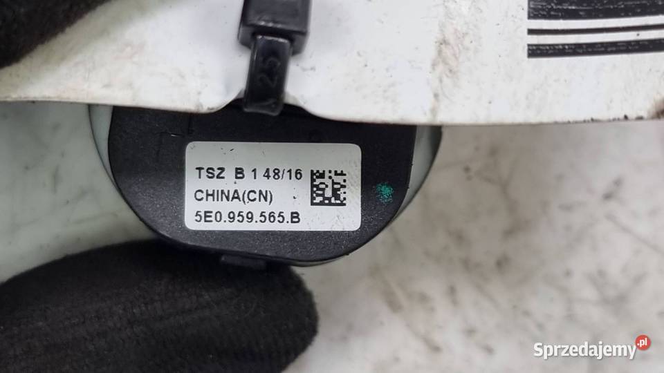 PRZYCISK SKODA OCTAVIA III 5E0959565B Lipno