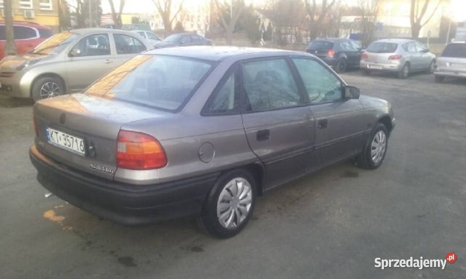 Opel Astra F 18 LPG Automat Stan Długie Opłaty welurowa tapicerka Tarnów