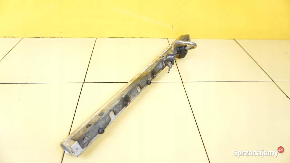 FORD KUGA MK1 25 B 12r 200 HYDB listwa wtryskowa Suków