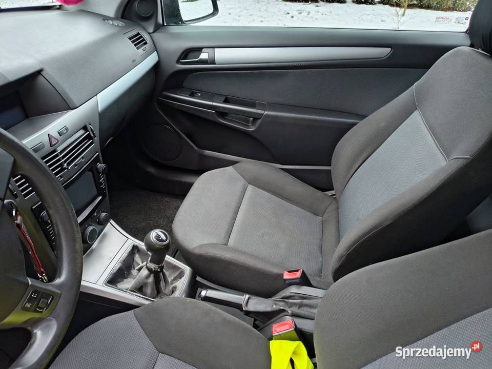 Opel Astra H GTC 16 benzyna benzyna Astra Złotoryja