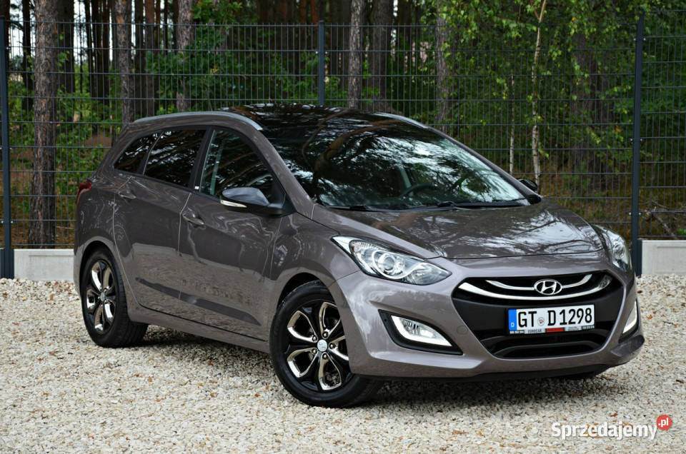 Hyundai i30 16 CRDI 110 Kamera Panorama ASR (kontrola trakcji)