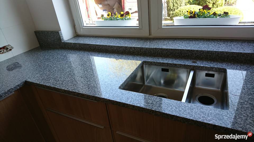blaty granitowe kominki schody parapety spieki Poznań