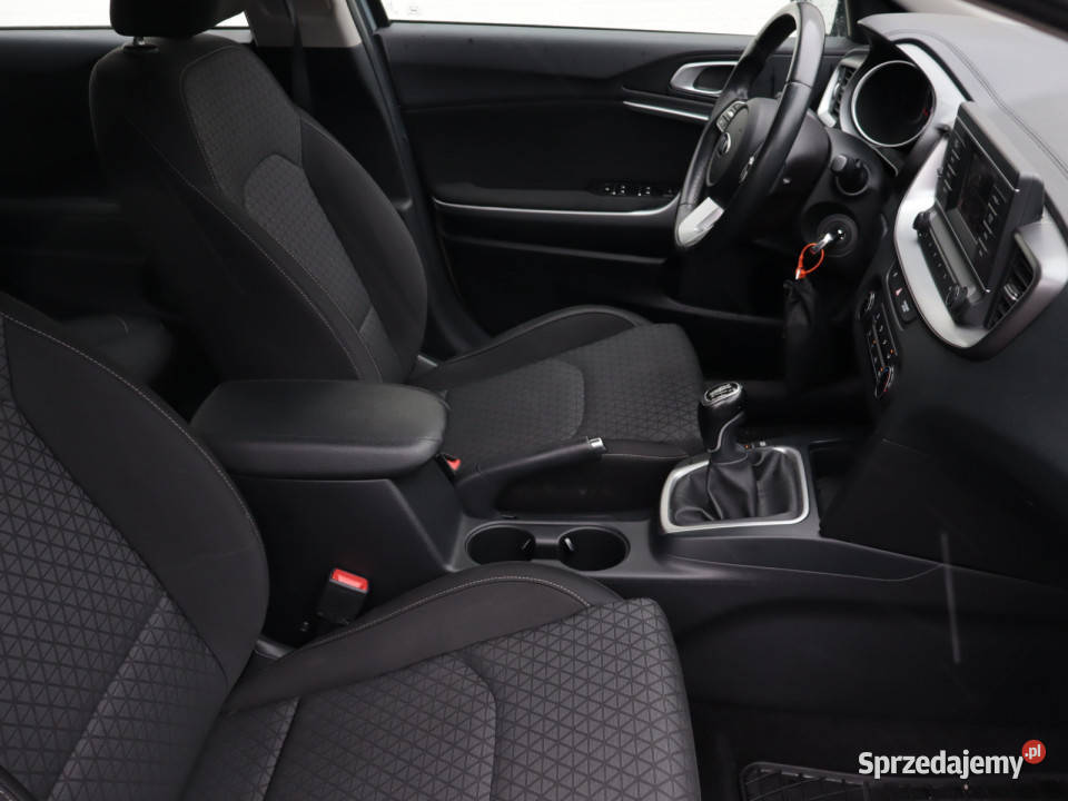 Kia Ceed 16 CRDi MHEV Rok produkcji 2021 śląskie Zabrze sprzedam