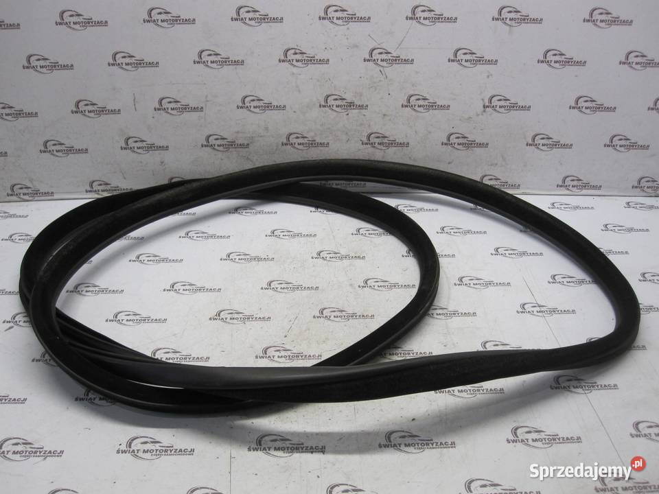 FORD TRANSIT VIII MK8 L3H2 15r uszczelka lewa osobowe
