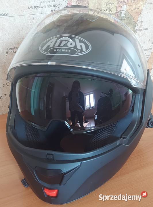 Kask motocyklowy męski Airoh czarny mat sprzedam