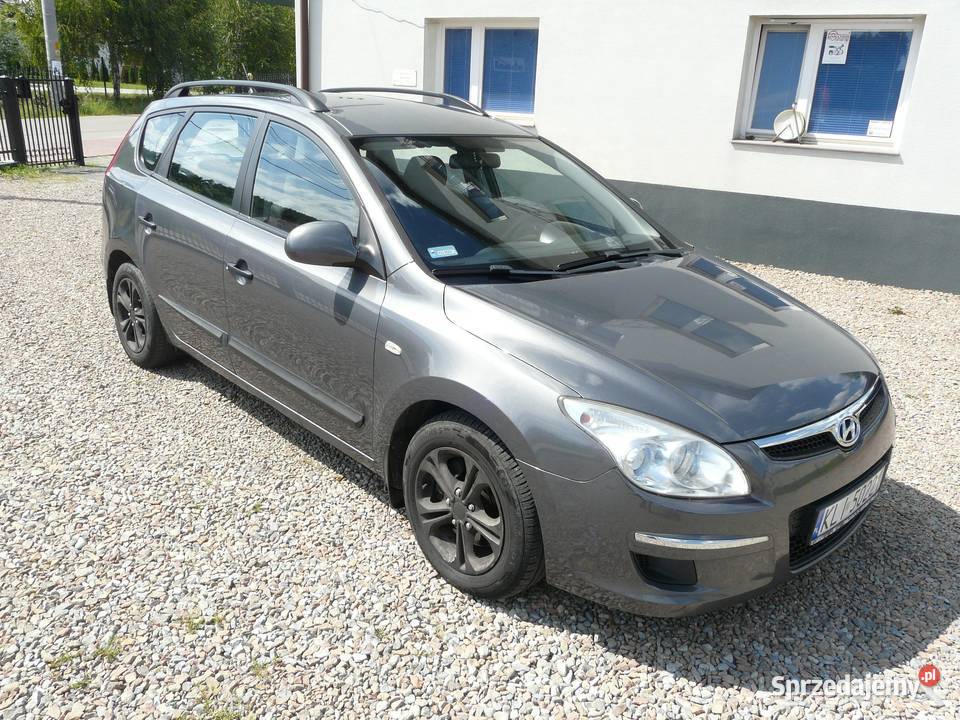 HYUNDAI I30 16CRDI wypożyczalnia wynajem Przebieczany