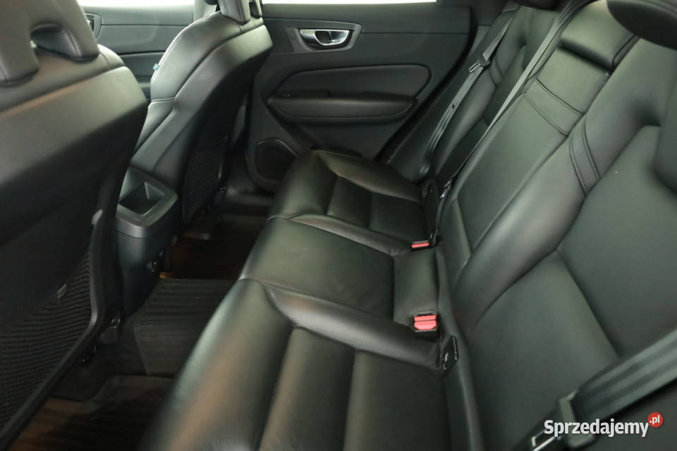 Volvo XC60 B4 światła przeciwmgielne Samochody osobowe Piaseczno