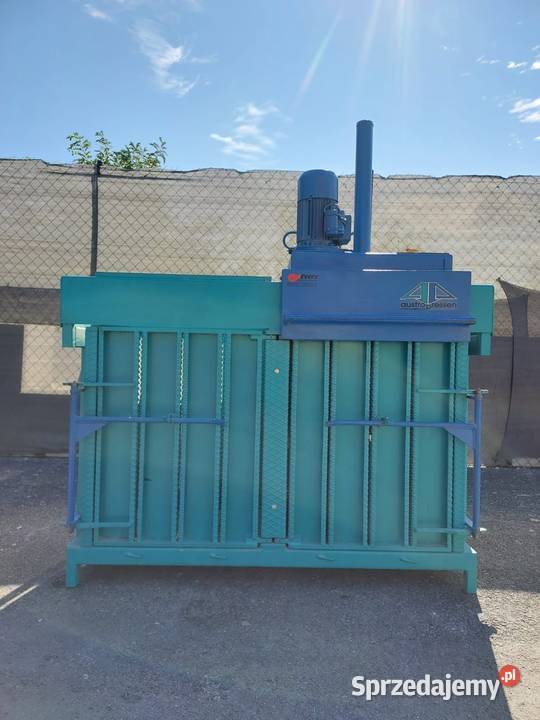 Belownica prasa dwukomorowa do foli kartonów Drzewica