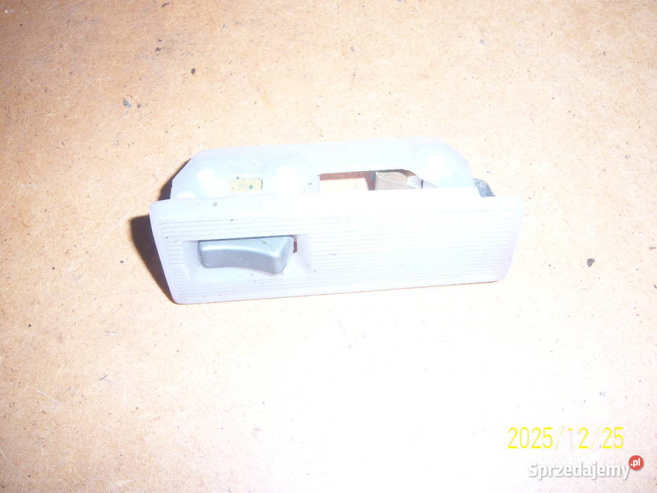 Lampka oświetlenia kabiny Fiat FSO Łada słupka