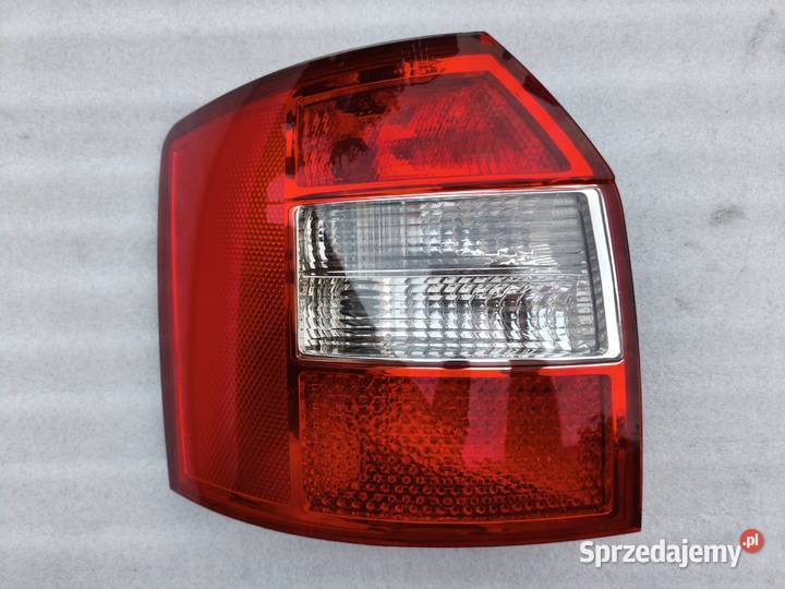 Lampa Lewy Tył Tylna Lewa Audi A4 B6 Avant