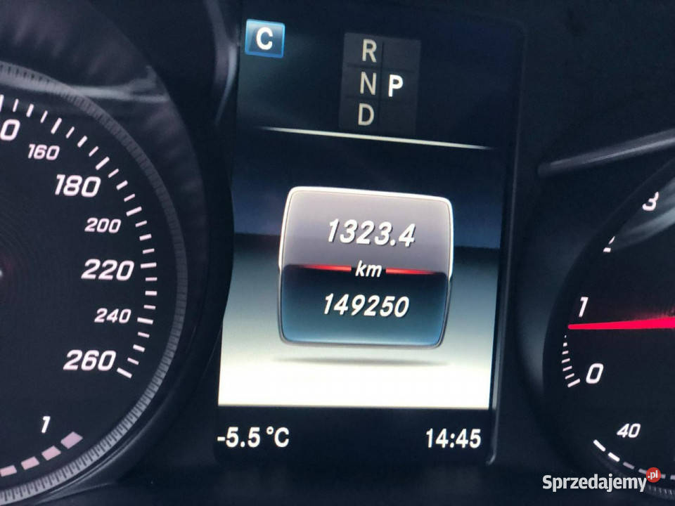 Mercedes C 200 Polski Salon bezwypadkowy W205 podgrzewane fotele pomorskie Banino