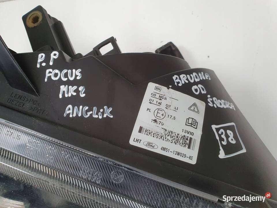 Ford Focus II MK2 0411r PRZEDNIA LAMPA PRAWA Janów