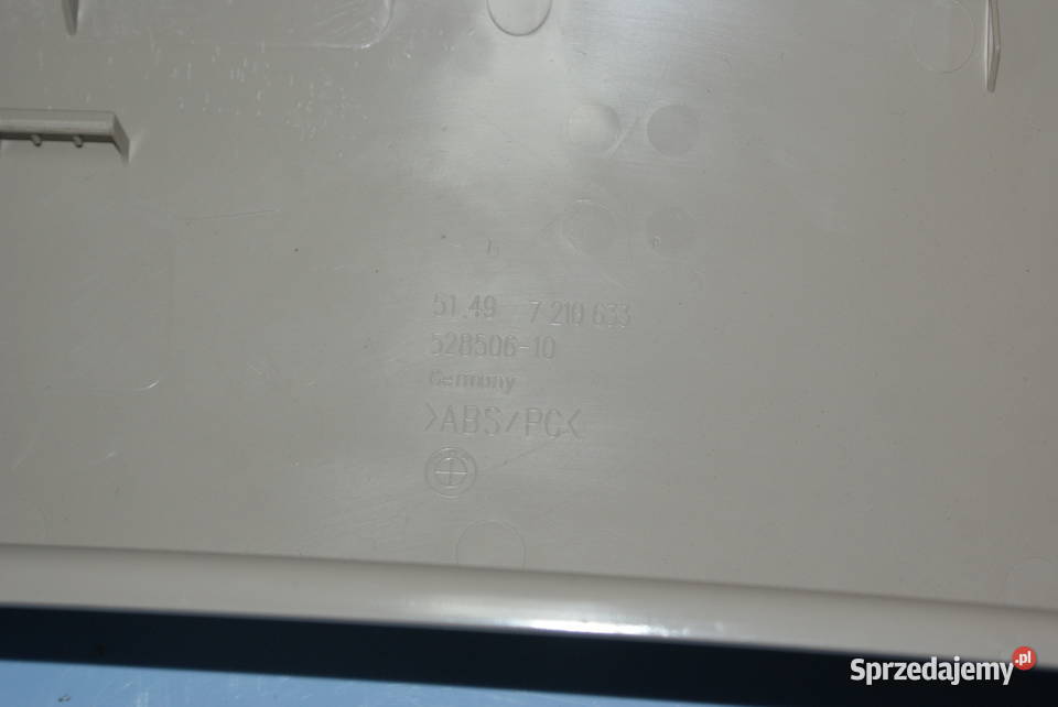 BMW F11 OSŁONA KLAPY BAGAŻNIKA 7210633 nowe osobowe Białobrzegi