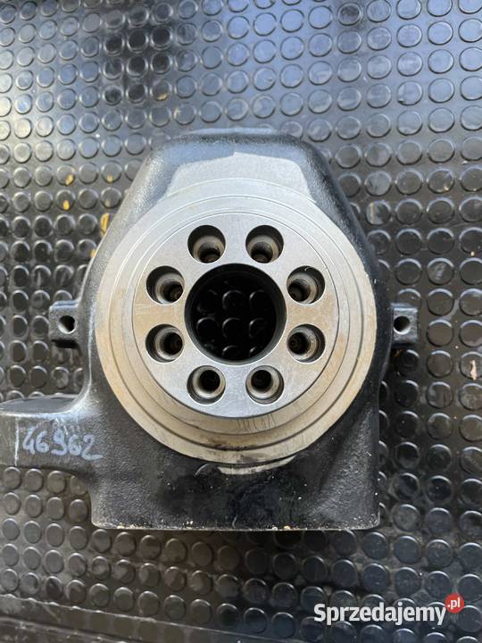 Zwrotnica prawa Case 695 Komatsu WB97S Holland Gdynia