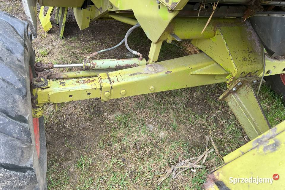 Oś TYLNA skrętna kombajn claas Dominator 98118 Do kombajnów Zahajki