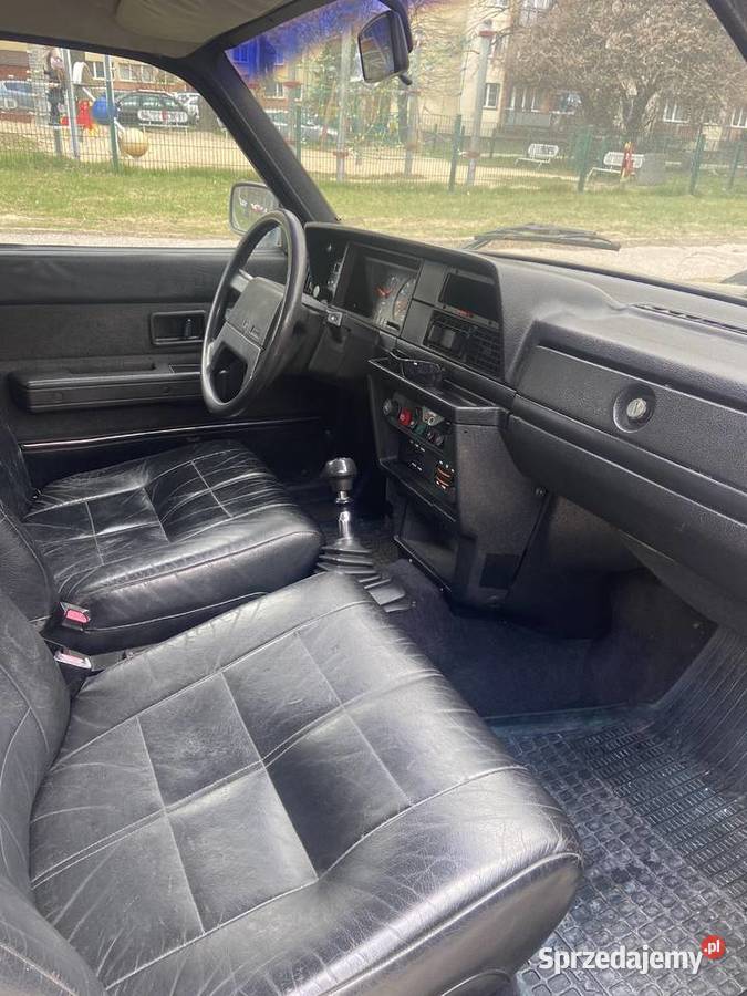 Ładne volvo 240 20 benzyna nieuszkodzony Seria 200 Łódź