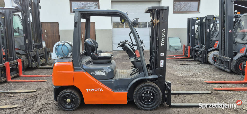 Wózek Widłowy Toyota 8FGF25 2012 Triplex 470m mazowieckie Małkinia Górna