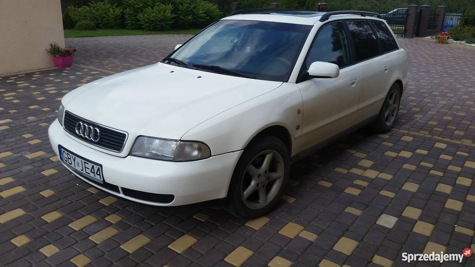 Białe Audi A4 Avant B5 LPG Łubianka