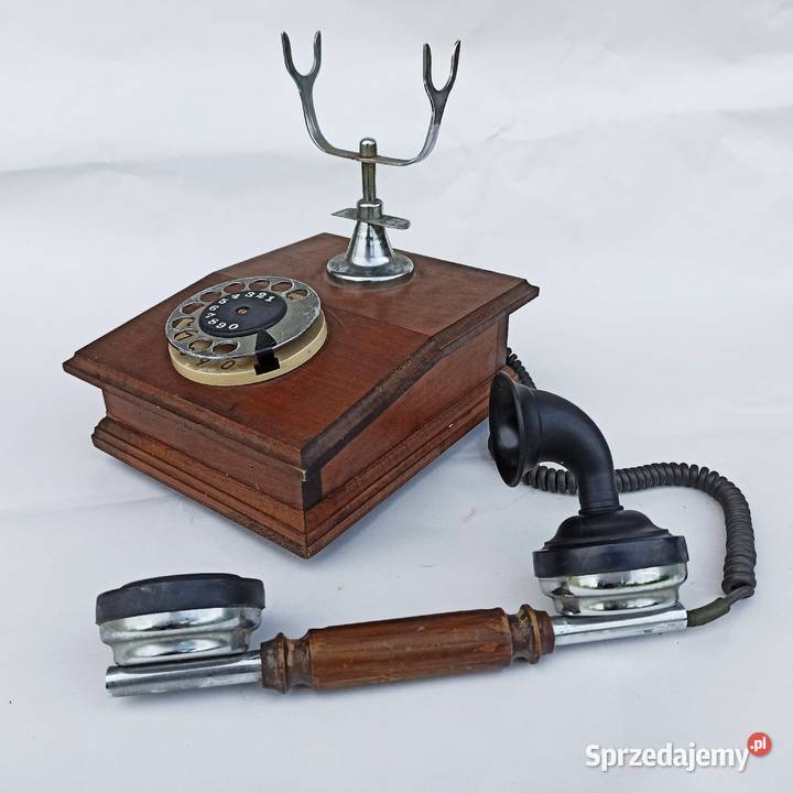 Stary telefon stacjonarny