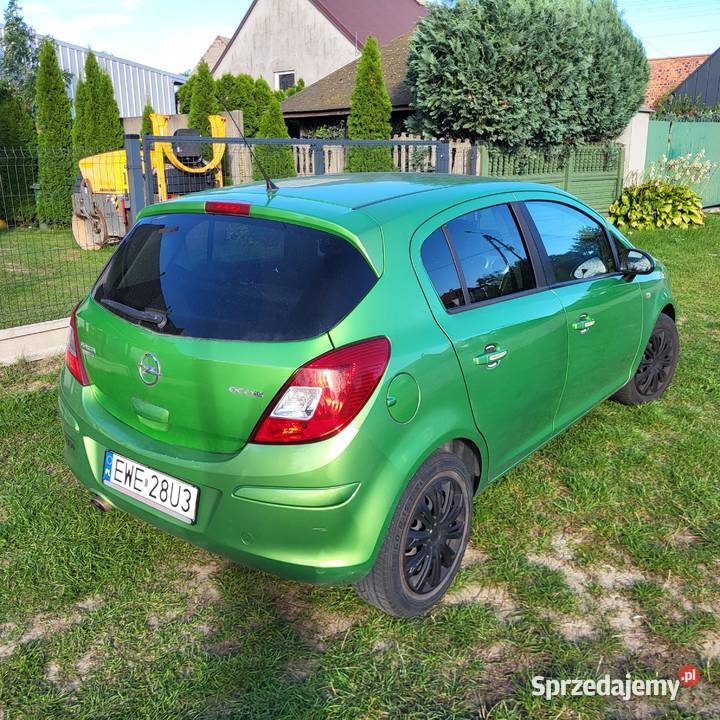 Opel Corsa D 12 benzyna 70KM łódzkie Wieruszów
