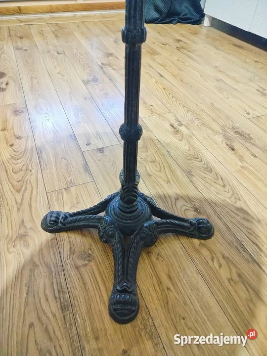 Stolik z marmurowym blatem i żeliwną nogą styl Tczew