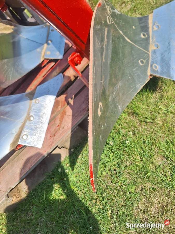 Pługi 31 4 czwórki nieuszkodzony
