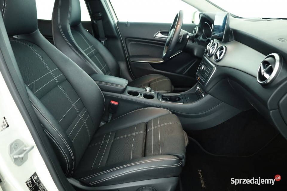 Mercedes GLA GLA 250 4MATIC klimatyzacja mazowieckie Piaseczno