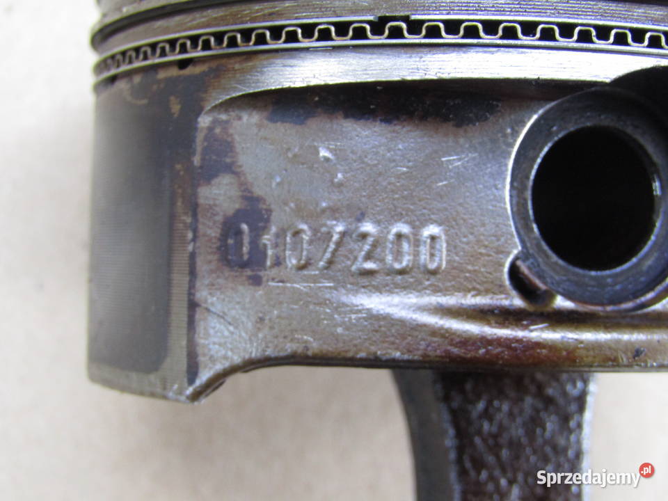 TŁOK KORBOWÓD OPEL VECTRA C 32i 24405816 0107200 Blok silnika Mysłaków