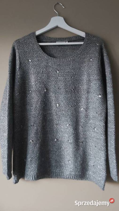 Elegancki sweter Canda zdobiony rozmiar ML Wkładane przez głowę