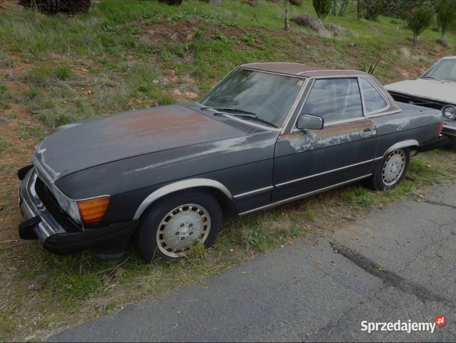 Mercedes 560sl r107 Mercedes-Benz Krajanka