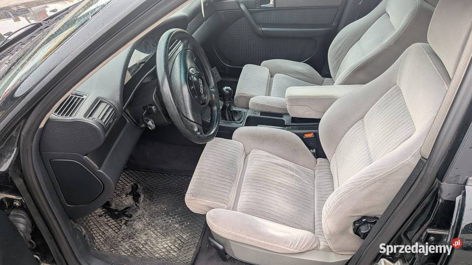 Audi A6 C4 25 TDI R5 manualna