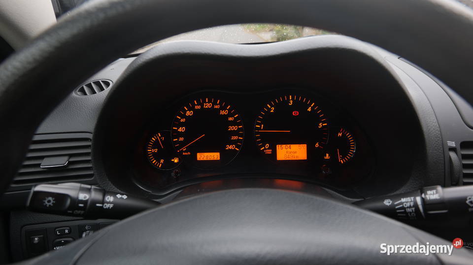 TOYOTA AVENSIS Zarejestrowany w Polsce