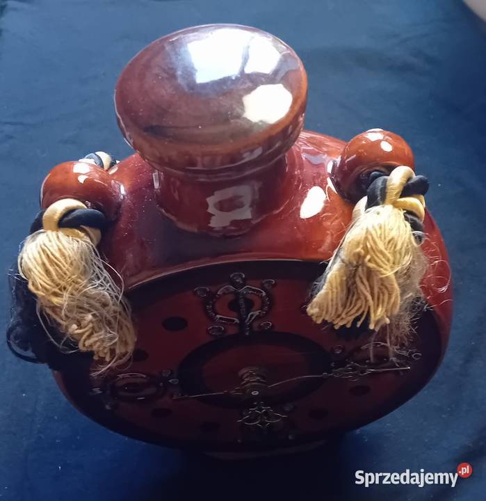 Ceramiczny zegar kwarcowy w formie karafki