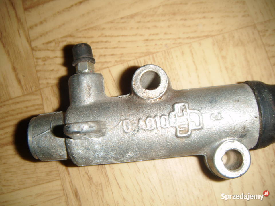 Cylinder sprzęgła wysprzęglik Fiat 125p FSO Bielsk Podlaski