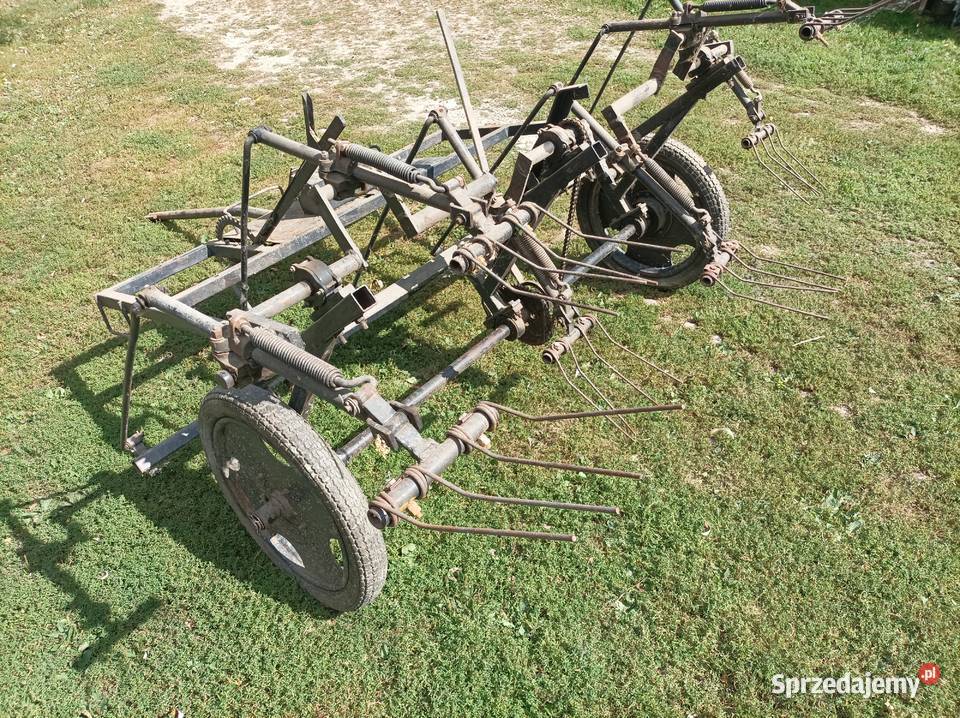 Przetrząsacz konny do siana Maszyny rolnicze