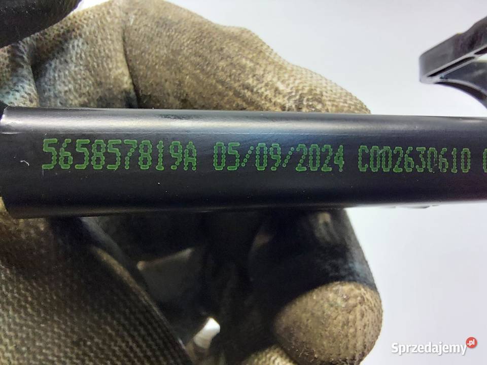 VW ID4 11A 2024r SUV 5D MOCOWANIE PASA LEWY sprzedam