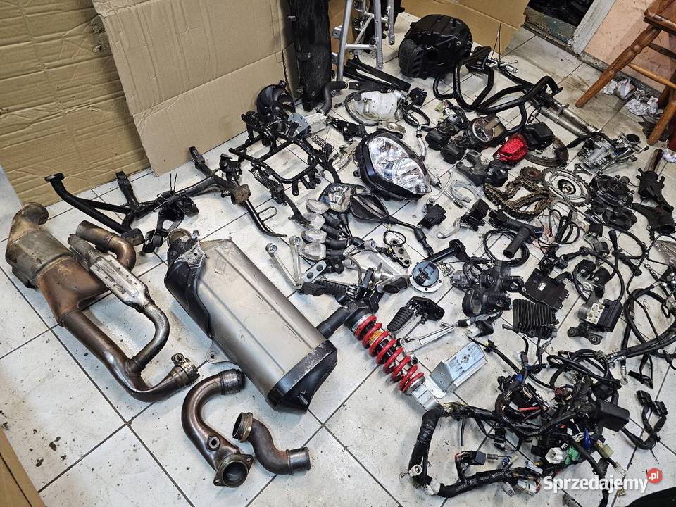 Suzuki DL 1000 Vstrom części dl1000 v strom Motocykle na części dolnośląskie Jelenia Góra