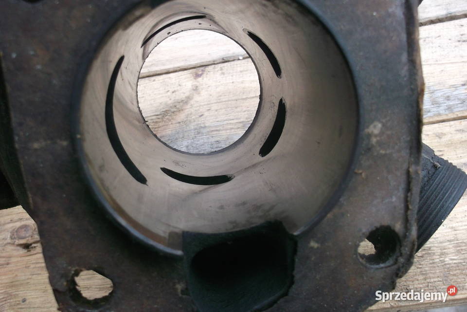 pannonia 250 cylinder żeliwny 699mm Racibórz