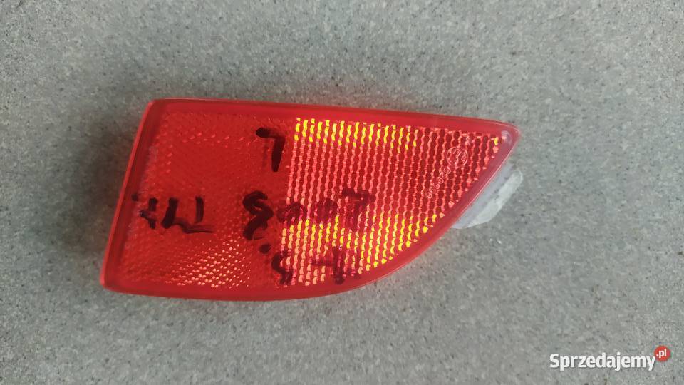 Mazda3 Mazda 3 lampa tył lewa odblask lewy Byków